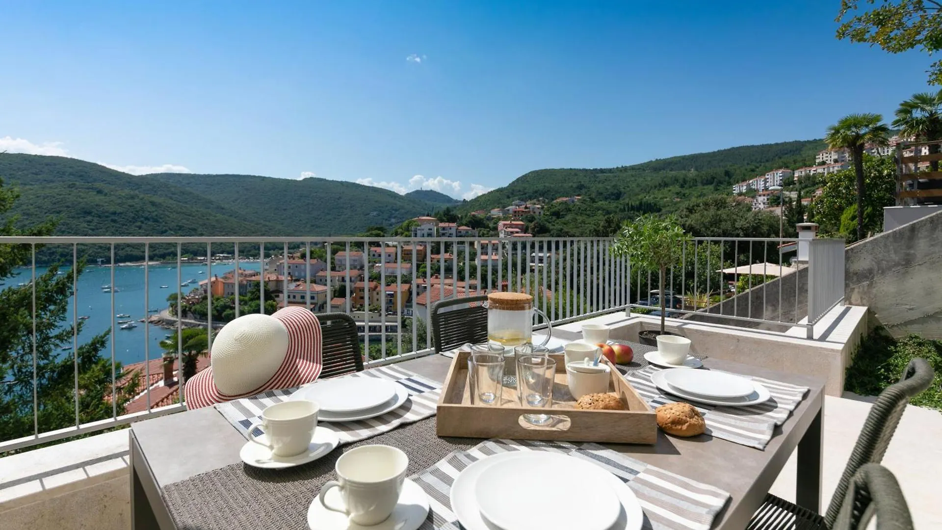 Apartments Kanat With Beautiful Sea View Rabac